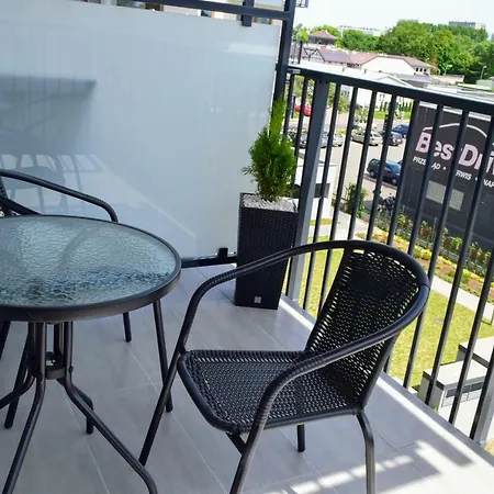 Anders Z Miejscem W Garazu I Rowerami Apartment *