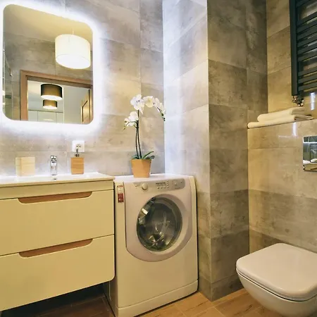 Anders Z Miejscem W Garazu I Rowerami Apartment Kolobrzeg